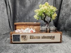 Cafe ve Restoran için Doğal Ahşap Dispenser Menaj Takımı - Çiçekli (Şekerlik, Peçetelik, Sosluk) - Model 13